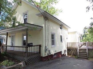 21 Messalonskee Ave, Waterville, ME 04901