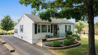 3345 Marmary Ln, Saint Ann, MO 63074