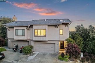 6666 Charing Cross Rd, Oakland, CA 94618