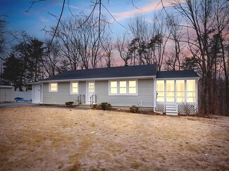 88 Westwood Pkwy, Southbridge, MA 01550