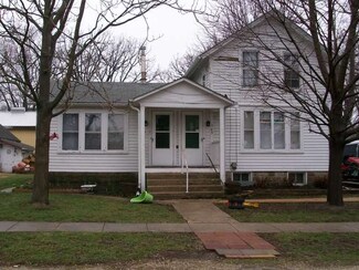 365 N Hickory St, Waterman, IL 60556