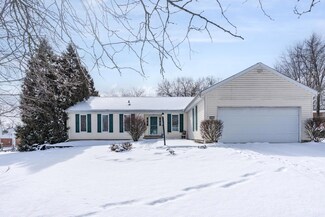 801 Ashcroft Ct, Cincinnati, OH 45240