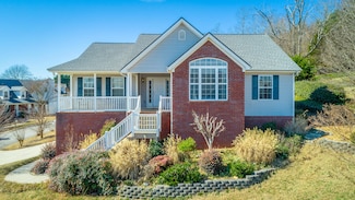 5685 Hyacinth Ln, Ooltewah, TN 37363