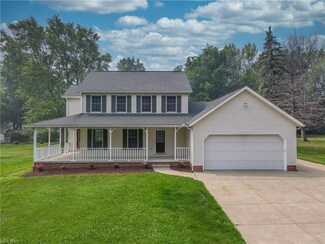 652 Highland Park Dr, Akron, OH 44319