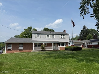 3022 Heatherbrae Dr, Youngstown, OH 44514