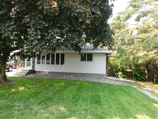 243 Demont Ave E, Saint Paul, MN 55117