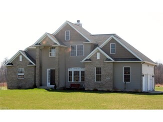 19400 Chamberlain Rd, Grafton, OH 44044