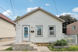 1419 E Russell Ave, Milwaukee, WI 53207