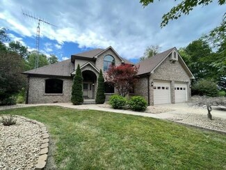 8559 College Corner Rd, Centerville, IN 47330