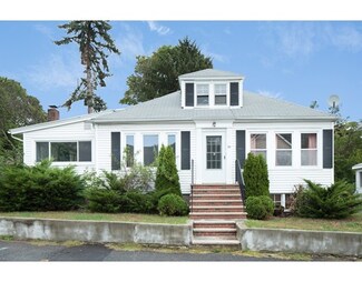 34 Farrington Ave, Dedham, MA 02026