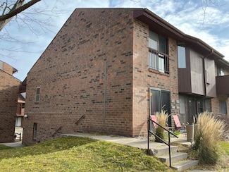 9026 N Park Plaza Ct Unit 9026, Milwaukee, WI 53223