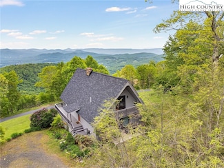 871 Rich Knob Rd, Spruce Pine, NC 28777