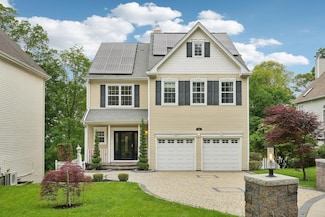 198 Benefield Blvd, Peekskill, NY 10566