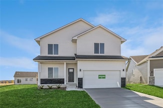 460 Independence Cir, Waukee, IA 50263