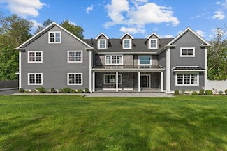 226 Western Ave, Sherborn, MA 01770