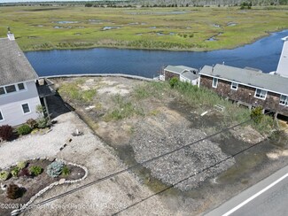 711 Cedar Run Dock Rd, Stafford Township, NJ 08092