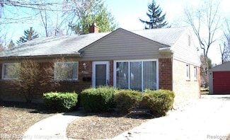 28426 Sutherland St, Southfield, MI 48076