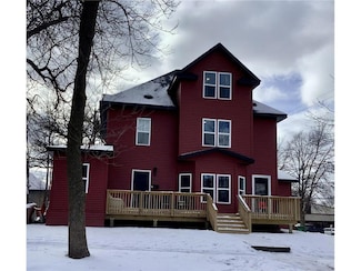 216 E Elm St, River Falls, WI 54022