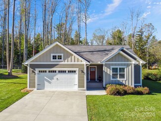 78 Olivet Ln, Fletcher, NC 28732