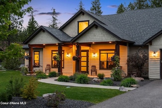 445 W Beach Ct, Dover, ID 83825
