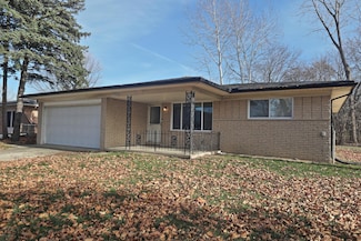 37852 Lola Dr, Sterling Heights, MI 48312