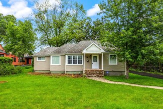 603 Greendale Rd, Glenview, IL 60025