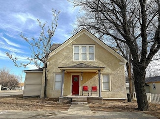701 Peters Ave, Dalhart, TX 79022