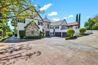 1532 Kensing Ln, Santa Ana, CA 92705