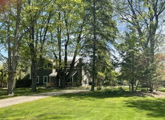 1719 66th St, Fennville, MI 49408