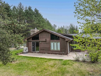 6563 Sandy Ln, Gilbert, MN 55741