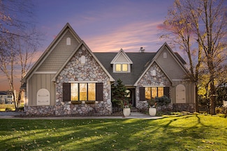 7270 Storey Book Ln SE Unit 7, Ada, MI 49301