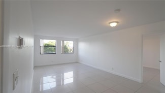 8100 Geneva Ct Unit 343, Doral, FL 33166