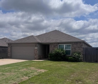 10300 Hidden Village Dr, Oklahoma City, OK 73120