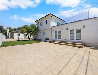828 E Olive Ave, Burbank, CA 91501