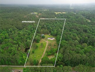 8856 Greenwood Dr, Cleveland, TX 77328