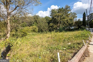 889 Hollywood Rd, Atlanta, GA 30318