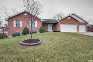 1307 Edinburgh Dr, Quincy, IL 62305