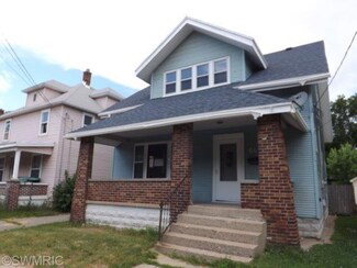649 Hogan St SW, Grand Rapids, MI 49503