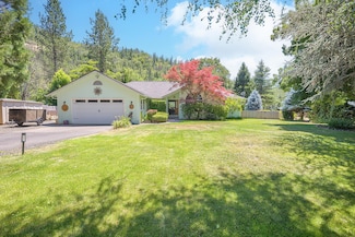 24722 Highway 62, Trail, OR 97541