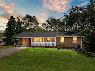 60 Mulberry Dr, Christiansburg, VA 24073