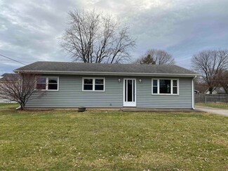 1906 S Victoria Dr, Muncie, IN 47302