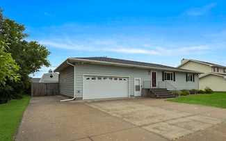 2915 31st St, Columbus, NE 68601