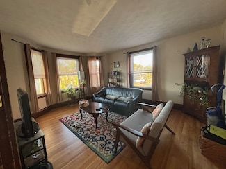 32 Richardson Ave Unit 3, Wakefield, MA 01880