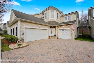 53 Topside Ln, Staten Island, NY 10309