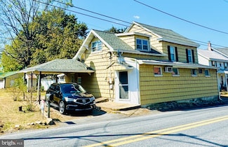 895 Pleasant Hill Rd, Fleetwood, PA 19522