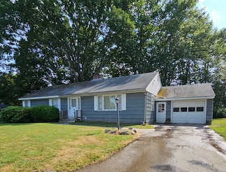 26 Meadow St, Concord, NH 03301