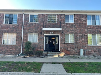 39471 Van Dyke Ave, Sterling Heights, MI 48313