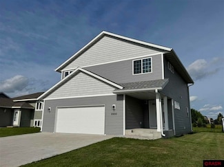2200 Anchorage Dr, North Mankato, MN 56003