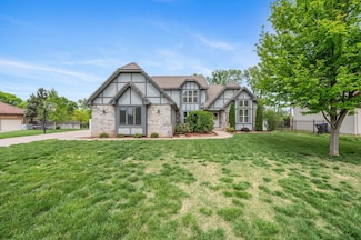 13930 E Lakeview Dr, Wichita, KS 67230
