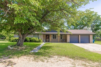 308 E 1st St, Cross Plains, TX 76443